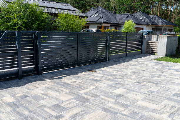 Best Professional Driveway Pavers  in Platteville, WI